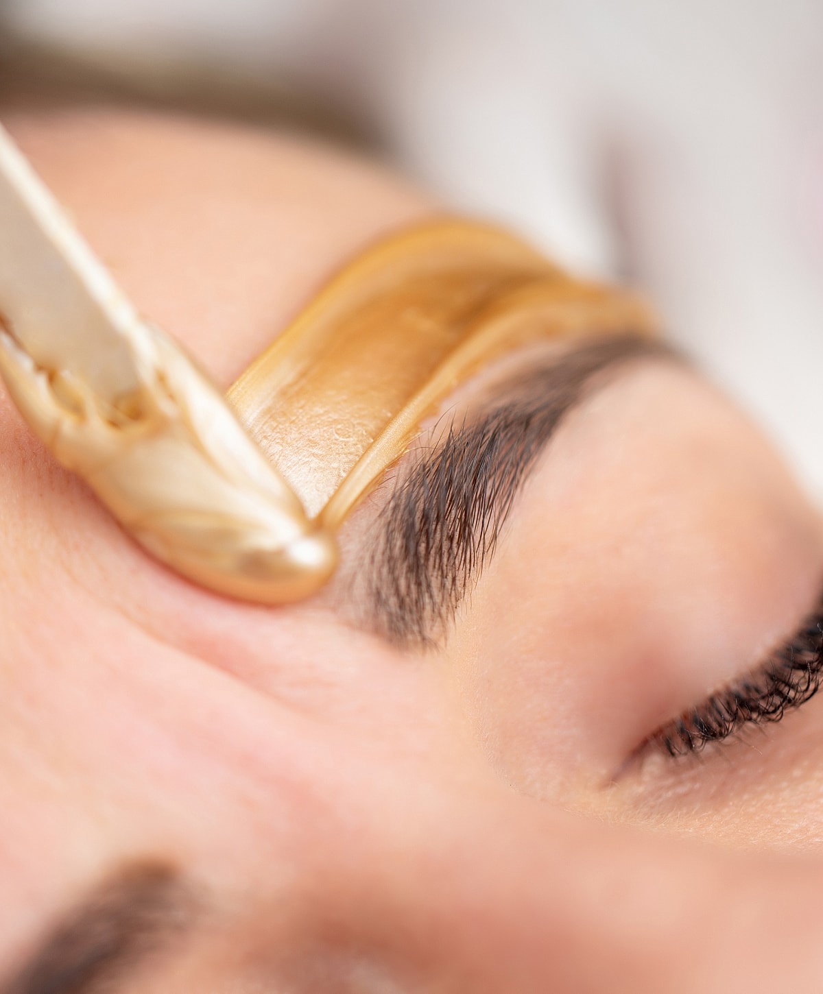 Roswell waxing model with brown hair